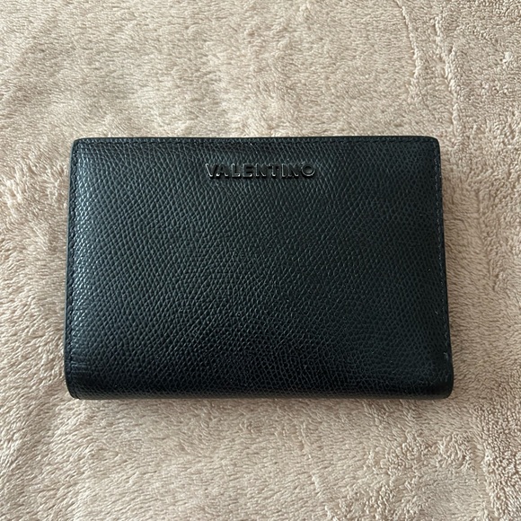 Valentino Wallet - Picture 1 of 3